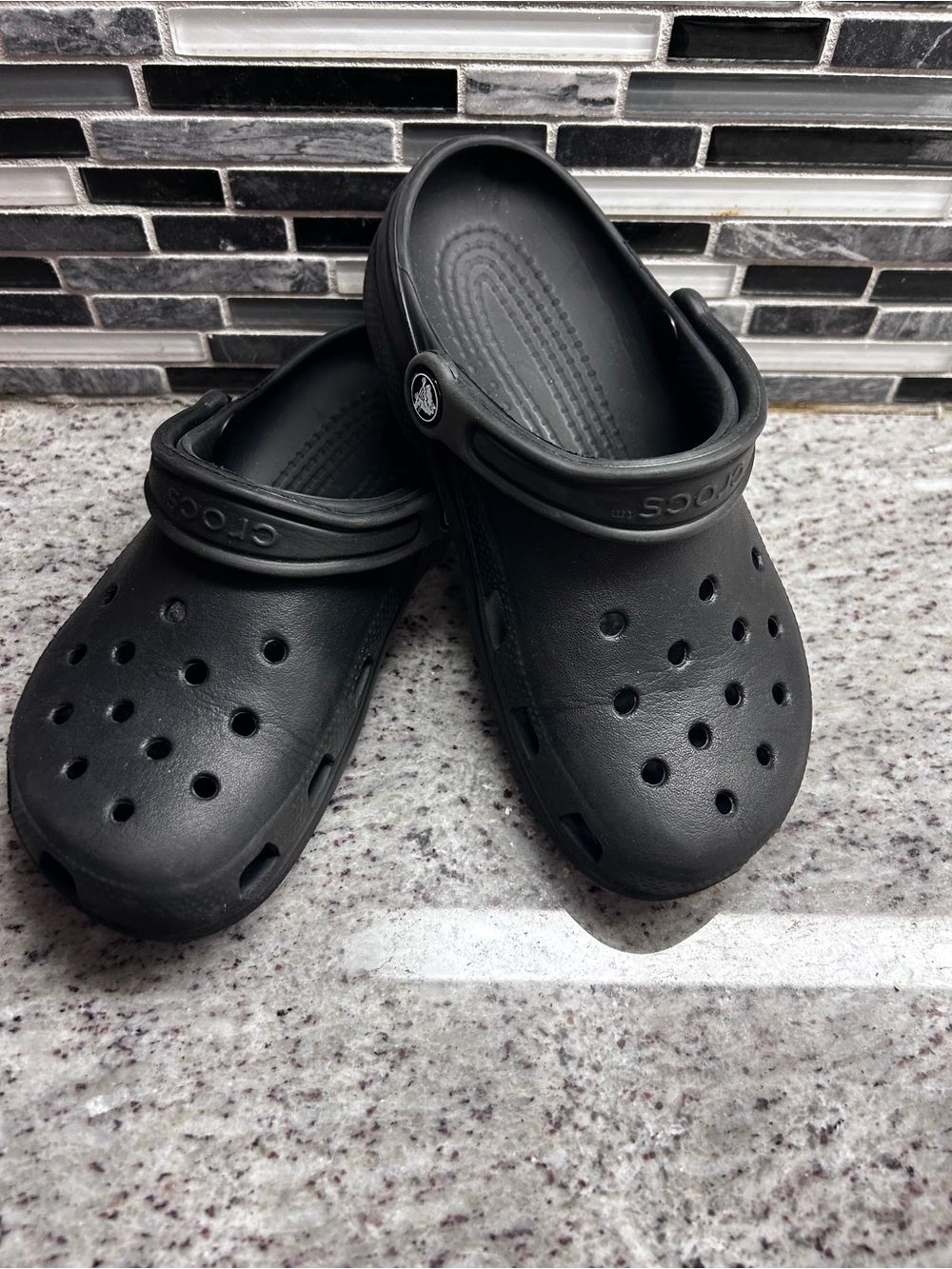 CROCS womens Classic Clog in Black size 6 - Picture 7 of 8